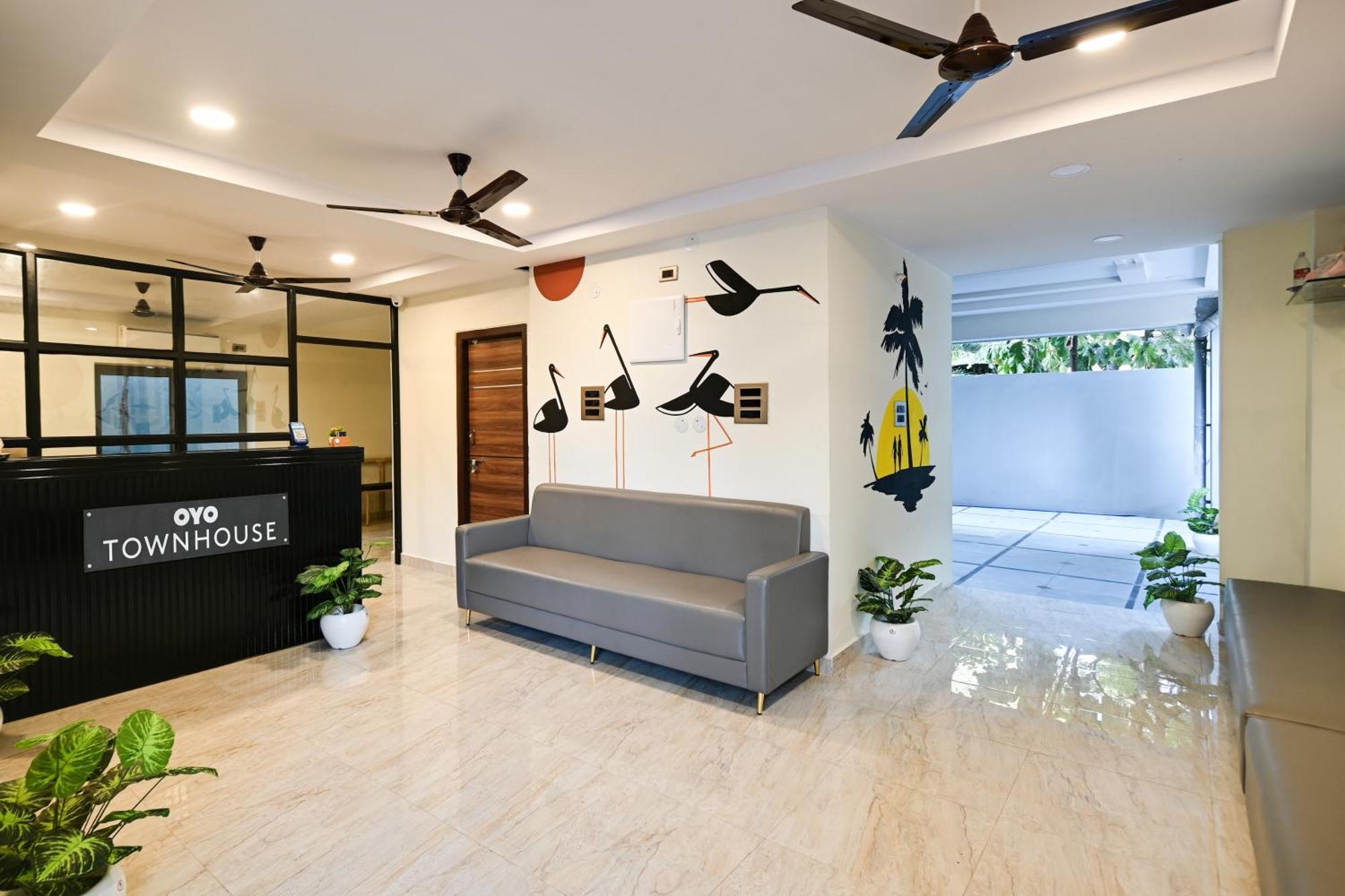 Super Townhouse De Alphabet Karmanghat Hyderabad Esterno foto